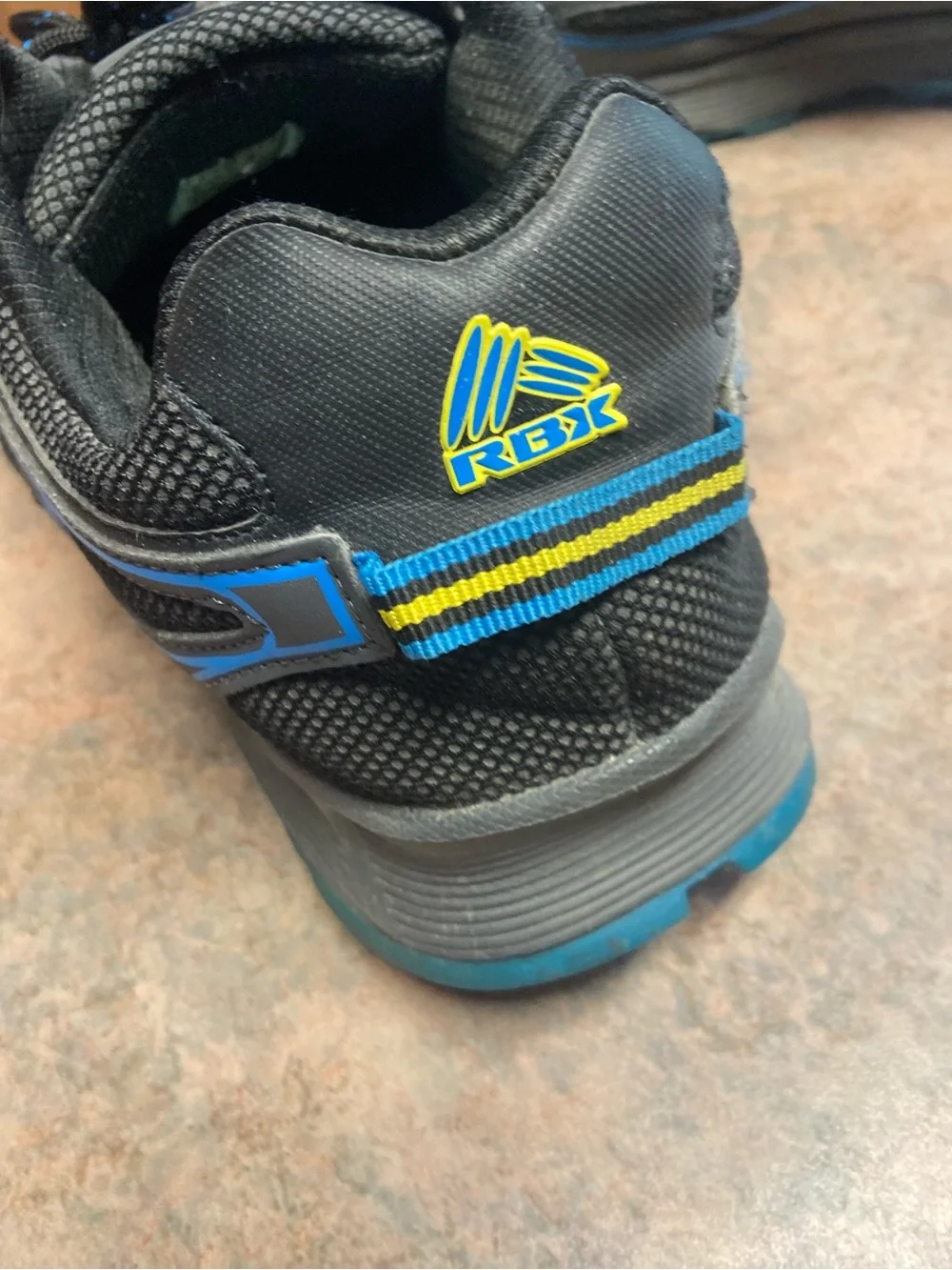 Reebok men’s sneaker